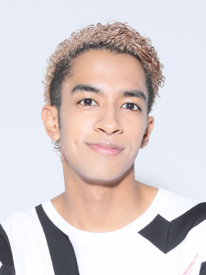 草間リチャード敬太